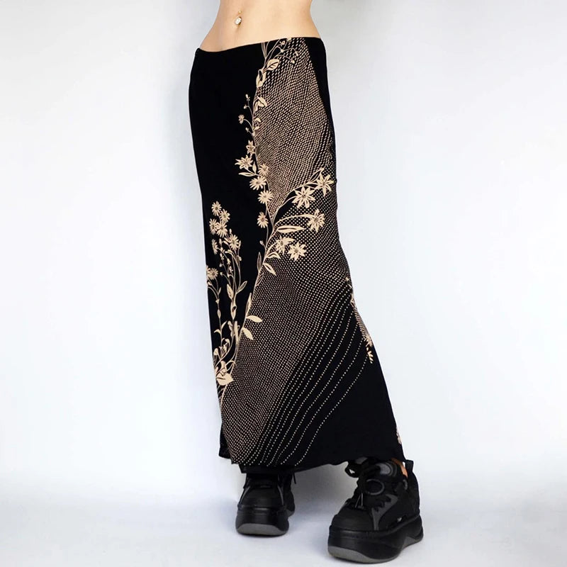 Low-Rise Retro Floral Print Skirt