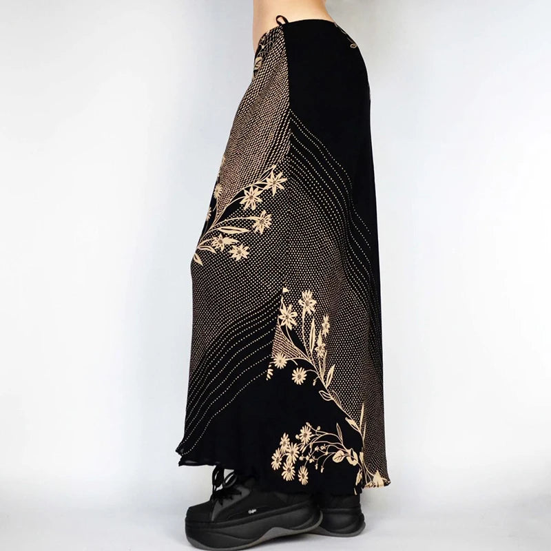 Low-Rise Retro Floral Print Skirt