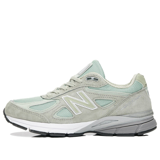 New Balance 990 V4